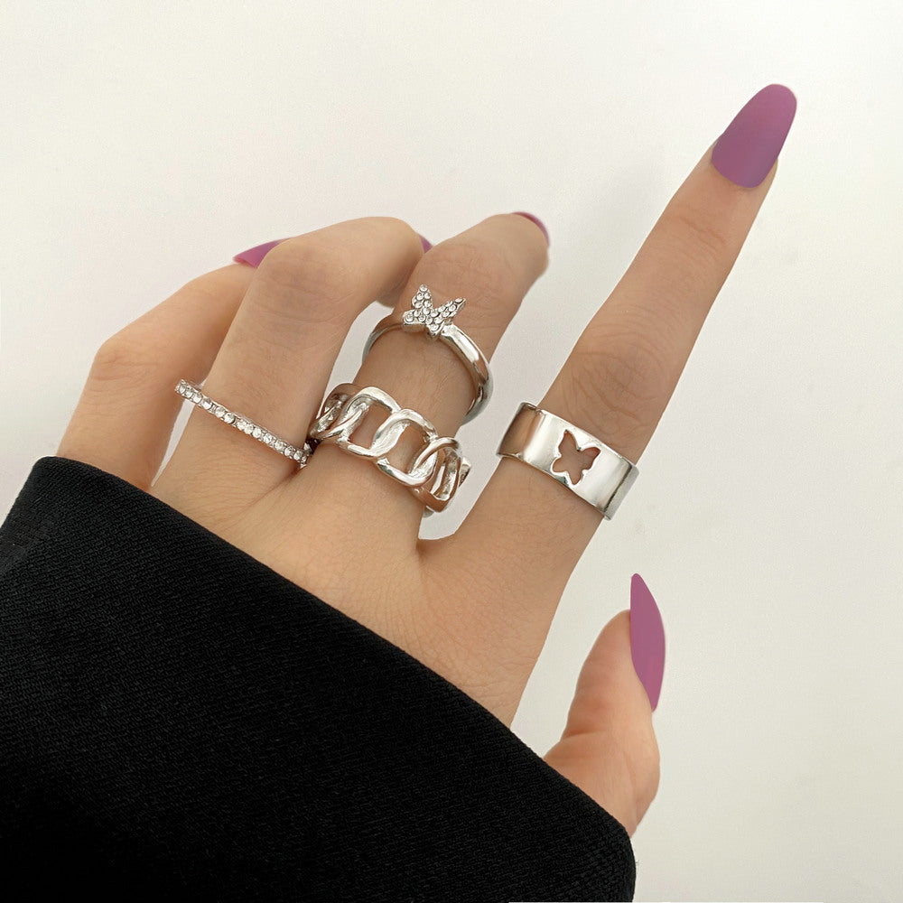 Women's Inlaid Rhinestone Ring Bare Retro Gold
