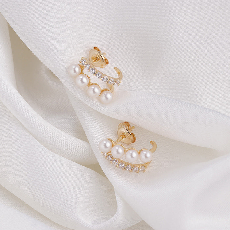 Small Design Simple Temperament Freshwater Pearl Earrings