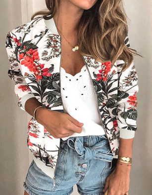 Incredibly beautiful and cozy jacket with a floral pattern