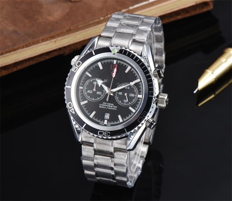Foreign trade factory spot wholesale 5 needle quartz running stopwatch black casual men's European round watch