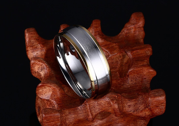 Vnox classic men wedding bands ring 8MM matte finish stainless steel gold and silver tone anniversary alliance gifts