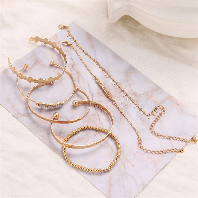 Ethnic 7-piece bracelet with diamonds