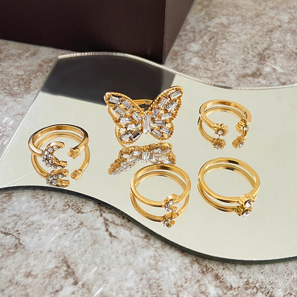 Women's Inlaid Rhinestone Ring Bare Retro Gold