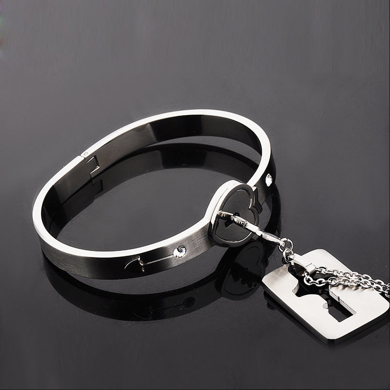 Titanium steel couple bracelet concentric lock fashion bracelet