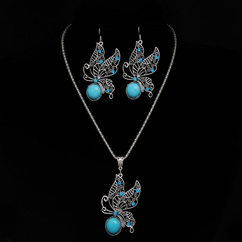 Hollow butterfly necklace set