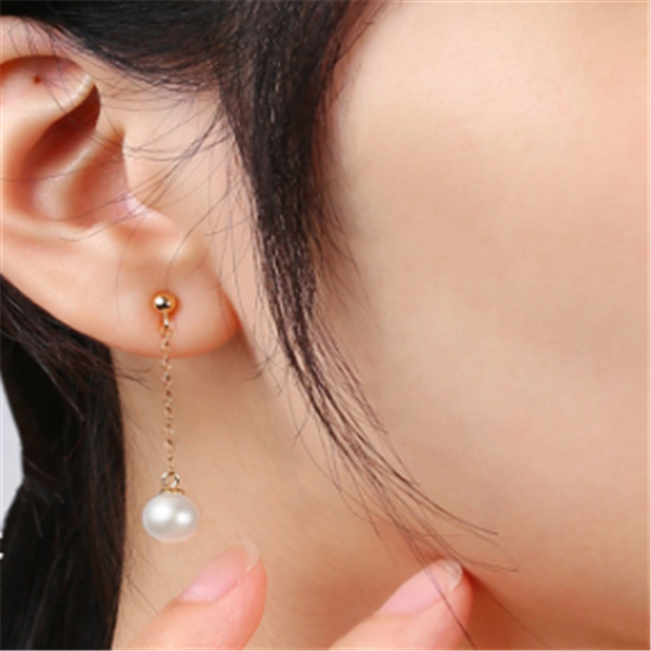 Freshwater pearl ear wire