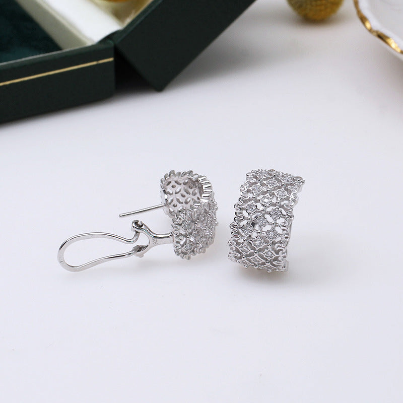 Hollow Vintage S925 Silver Stud Earrings