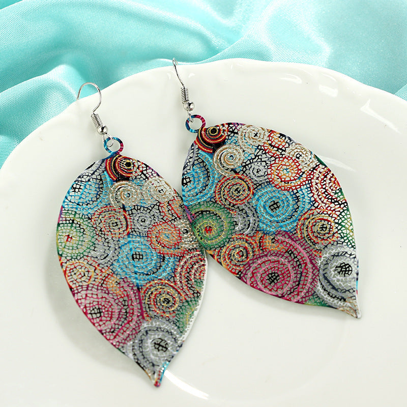 Hollow leaf print earrings