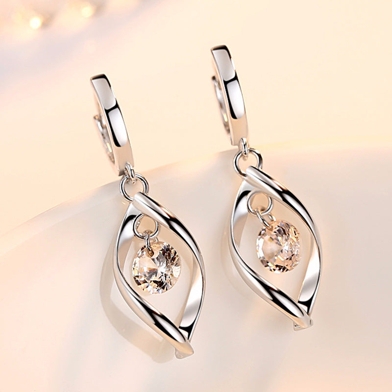 Rotating Love Pearl Earrings