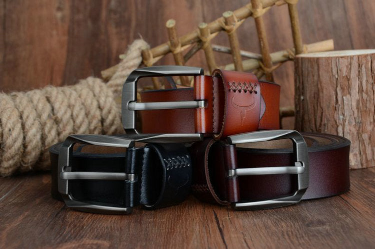 Leather men's pin buckle belt