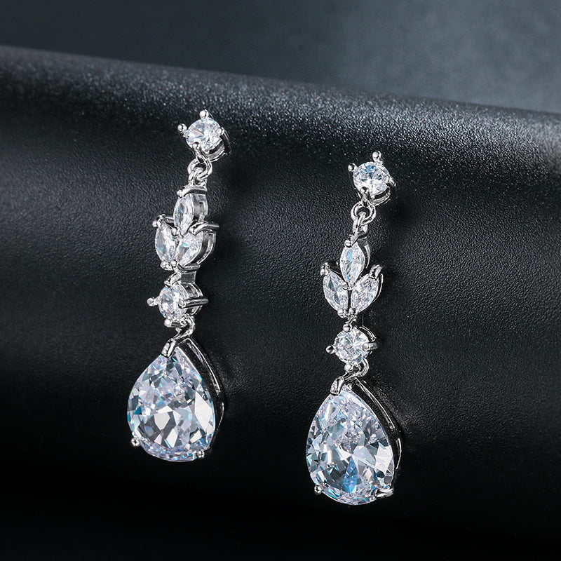 Super flash drop zircon earrings