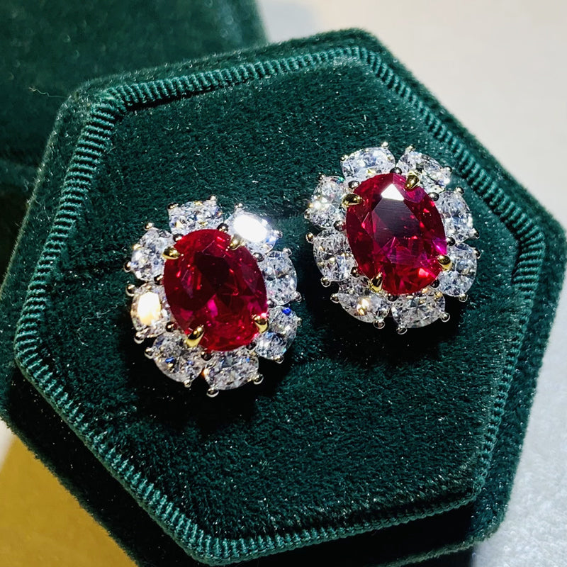 Court-inspired Earrings With Flowers And Rubies