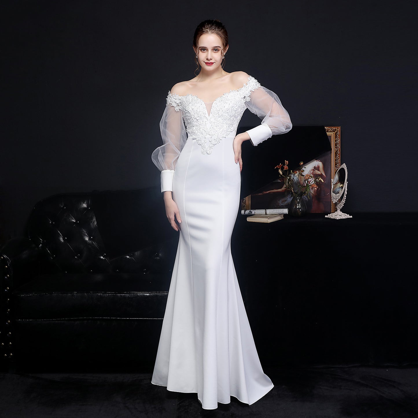 Full Craft Lace Hot Long-sleeved Evening Dress Tail Skirt