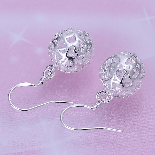 Hollow heart earrings