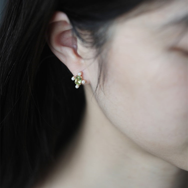 Vienna Woods Court Style Natural Peridot Earrings