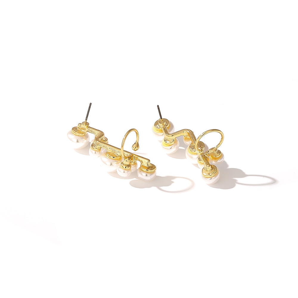 Special-shaped pearl female ear clip