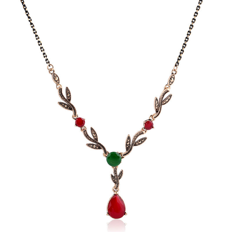 Leaf water drop resin gemstone pendant necklace