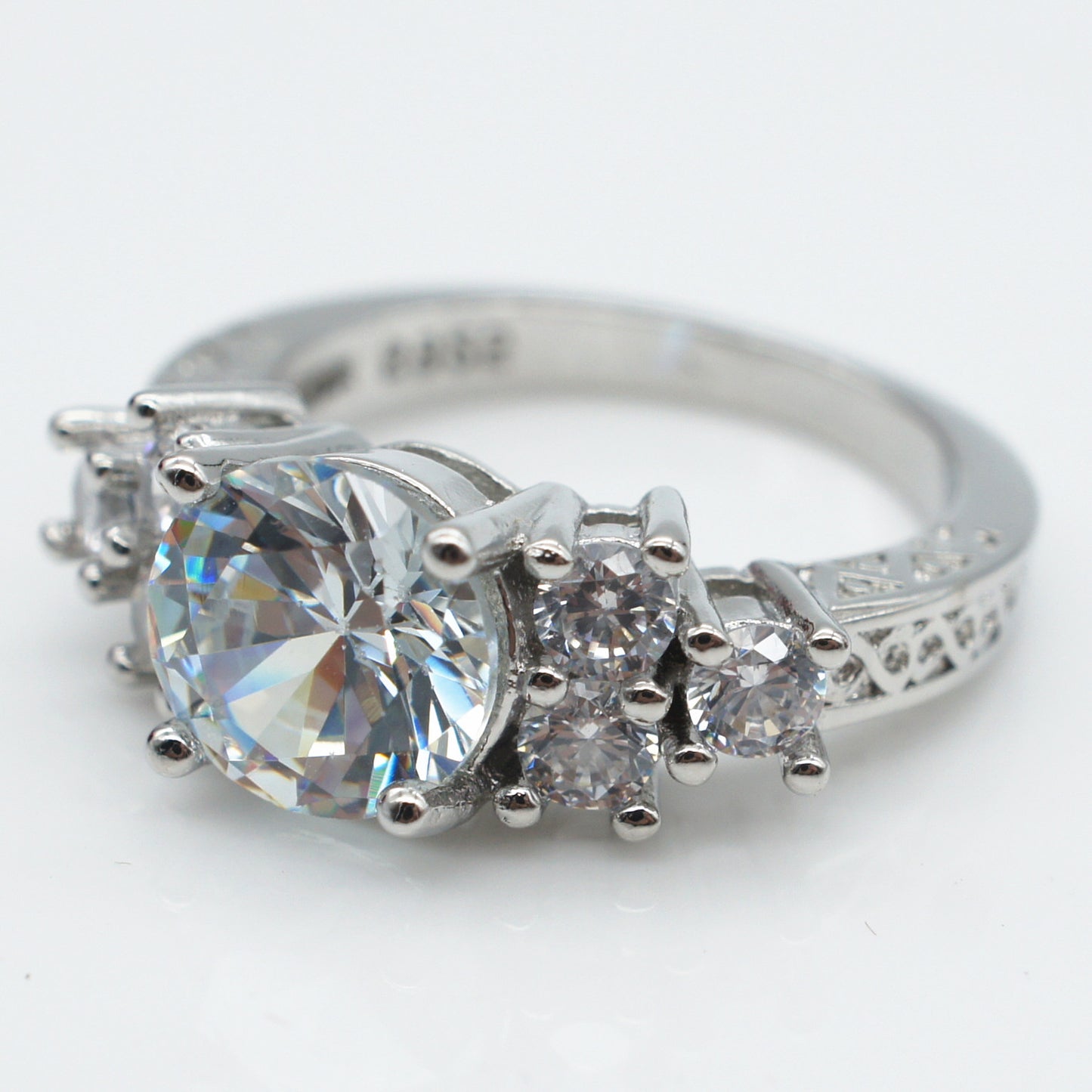 Ebay hot selling diamond hand ornaments wholesale high grade eight heart eight arrow zircon engagement ring