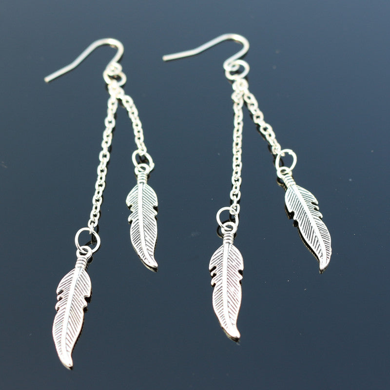 Tassel chain feather stud earrings