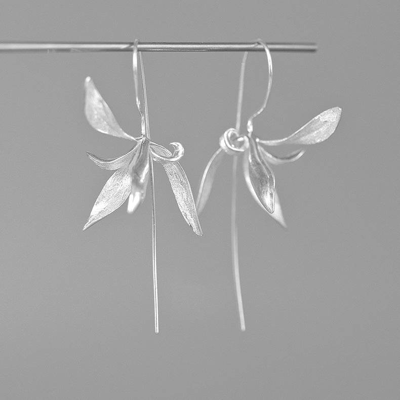 Konggu Orchid Plain And Elegant Orchid Intellectual  Earrings