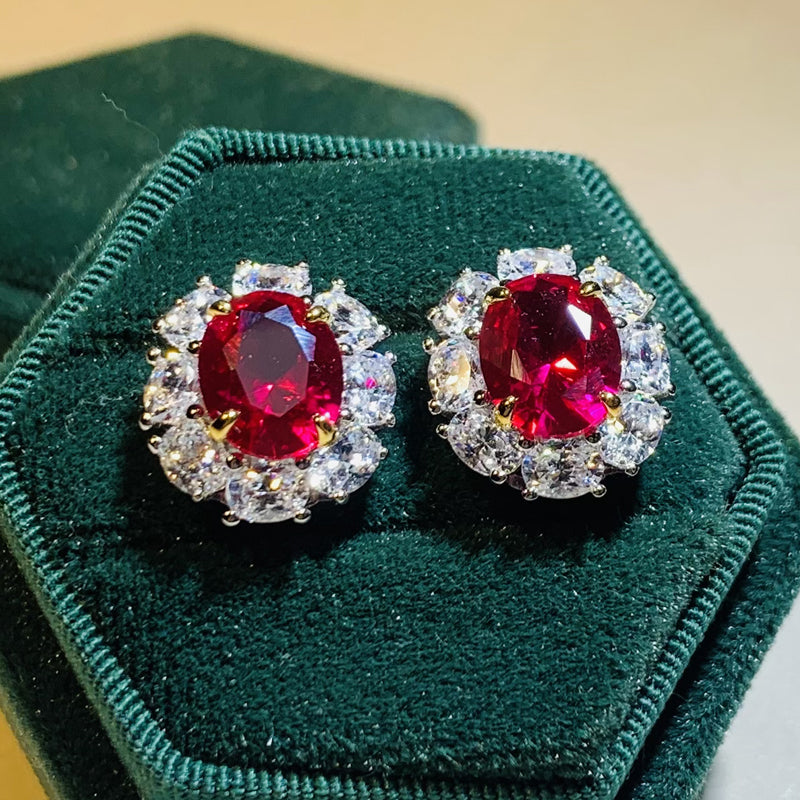 Court-inspired Earrings With Flowers And Rubies