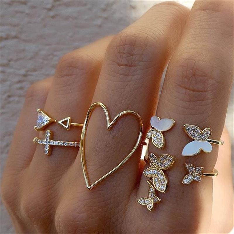 Women's Inlaid Rhinestone Ring Bare Retro Gold