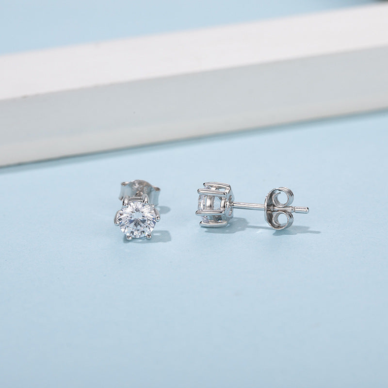 Six prong silver earrings set