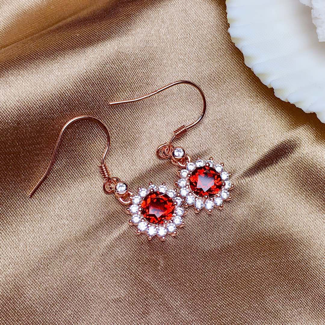 Crystal Clear Fire Color Good Garnet Earrings