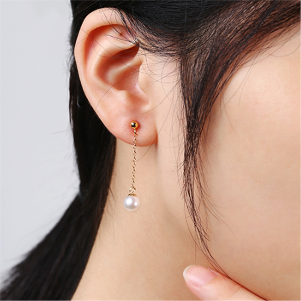 Freshwater pearl ear wire