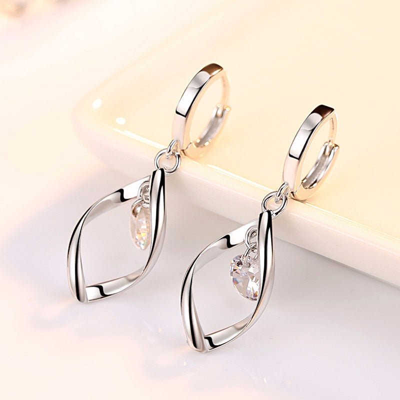 Rotating Love Pearl Earrings