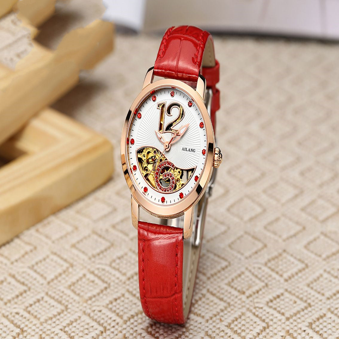 Hollow diamond fashion ladies watch