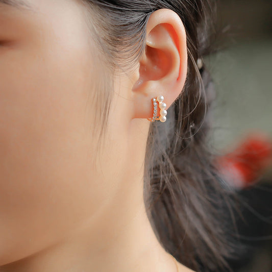 Small Design Simple Temperament Freshwater Pearl Earrings