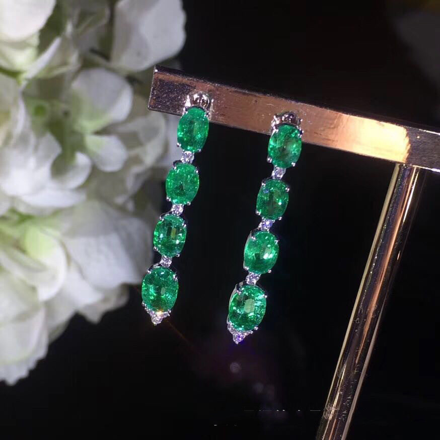 Natural Emerald Stud Earrings S925 Silver Fashion