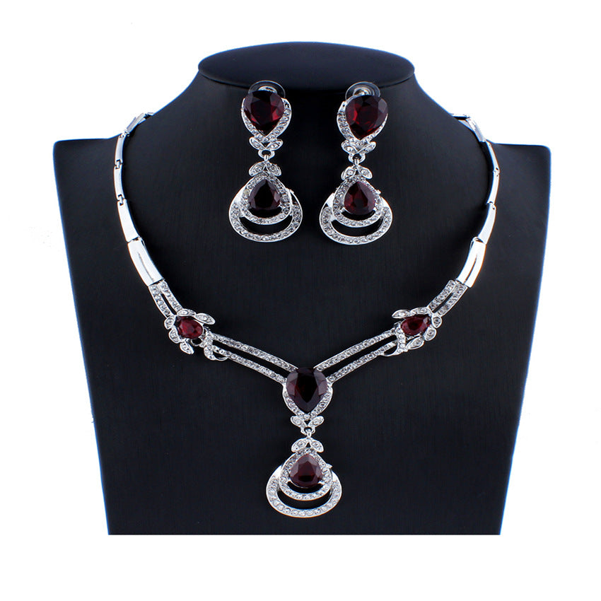 Rhinestone Inlaid Water Drop Shape Vintage Necklace Earrings
