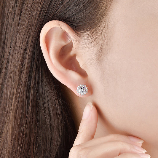 Women's New Fifty Best Moissanite Stud Earrings