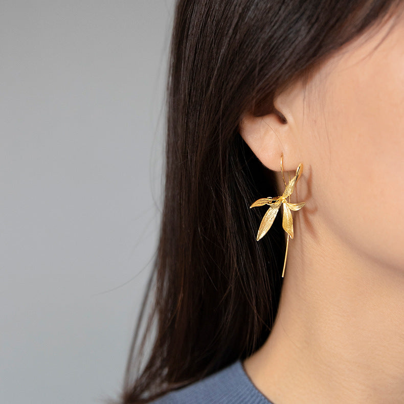 Konggu Orchid Plain And Elegant Orchid Intellectual  Earrings